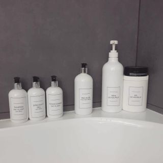 Jednotný design v koupelně 👌